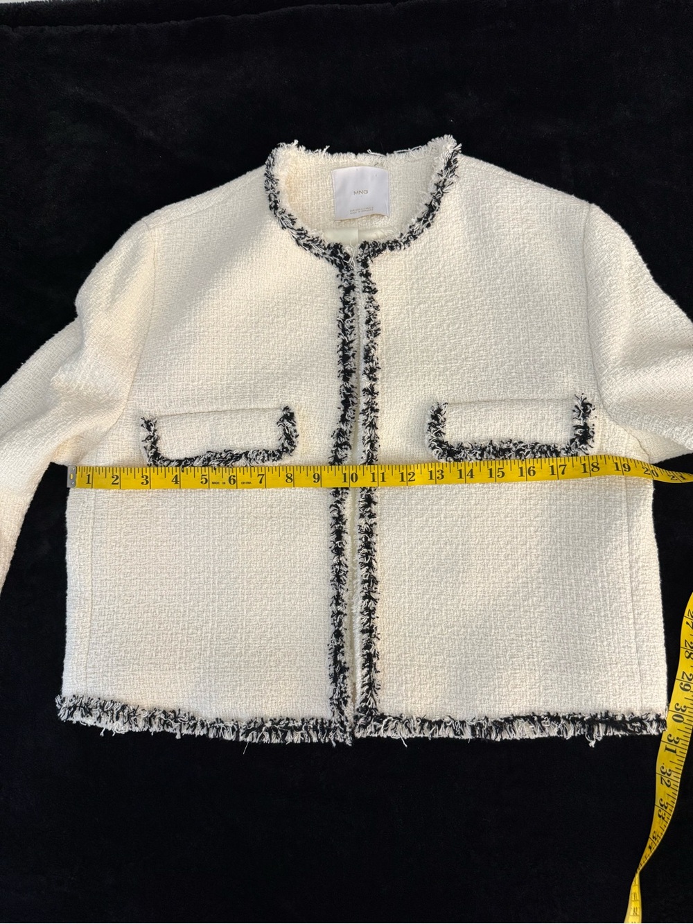 NWOT Mango Cinta Cropped Tweed Jacket Cream with Black Trim Size Large - Picture 12 of 13